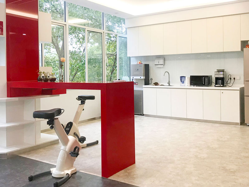 南華機(jī)電工作環(huán)境圖