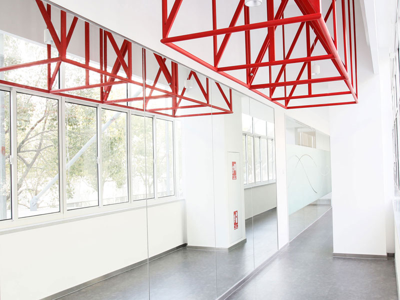 南華機(jī)電工作環(huán)境圖